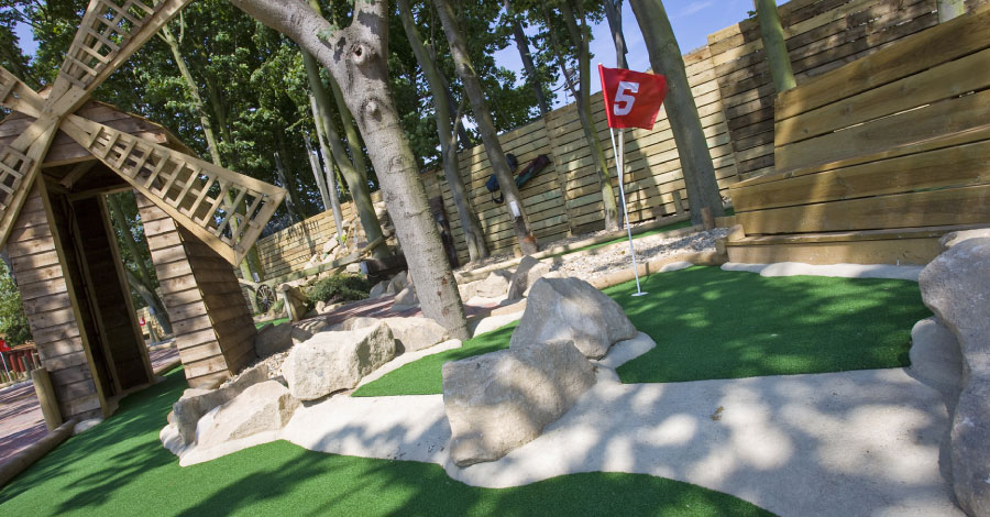 Rye-Assic-Crazy-Golf-Activities